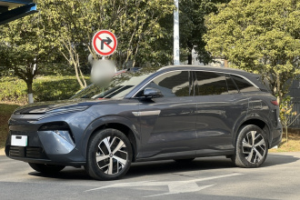 比亚迪 唐L 2025款 EV 670KM激光雷达尊享型