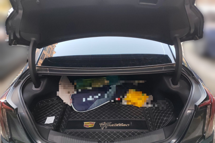 凯迪拉克CT5 2020款 改款 28T 领先运动型中控内饰23