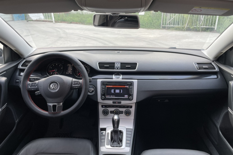 大众 迈腾 2015款 1.8TSI 豪华型中控内饰7002