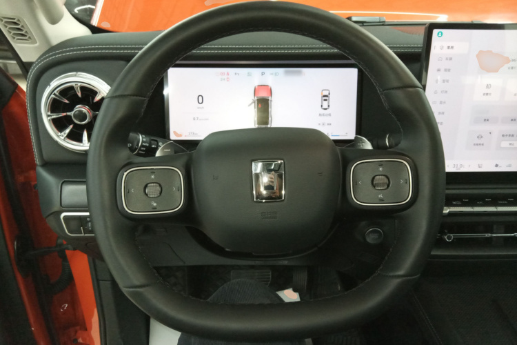 坦克300 2025款 2.0T 征服者中控内饰13