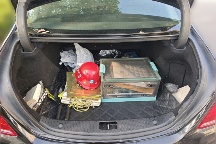 奔驰S级 2014款 S 400 L 尊贵型局部细节23