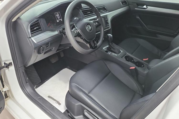 大众 凌渡 2019款 230TSI DSG风尚版 国VI中控内饰7002