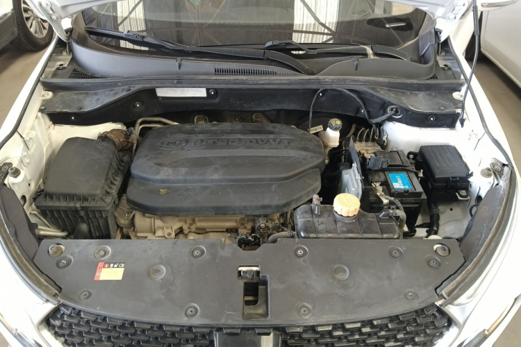 宝骏510 2019款 1.5L 手动乐享型73kW 国VI机舱底盘24