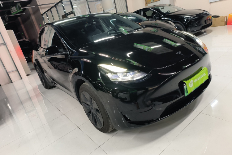 特斯拉 Model Y 2023款 后轮驱动版车身外观3