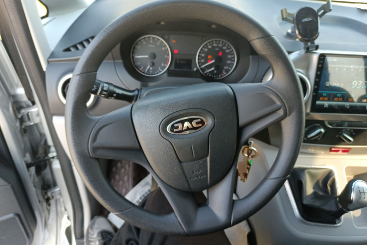 江淮瑞风 瑞风M3 2023款 PLUS 1.5T 5/7座经典版中控内饰13