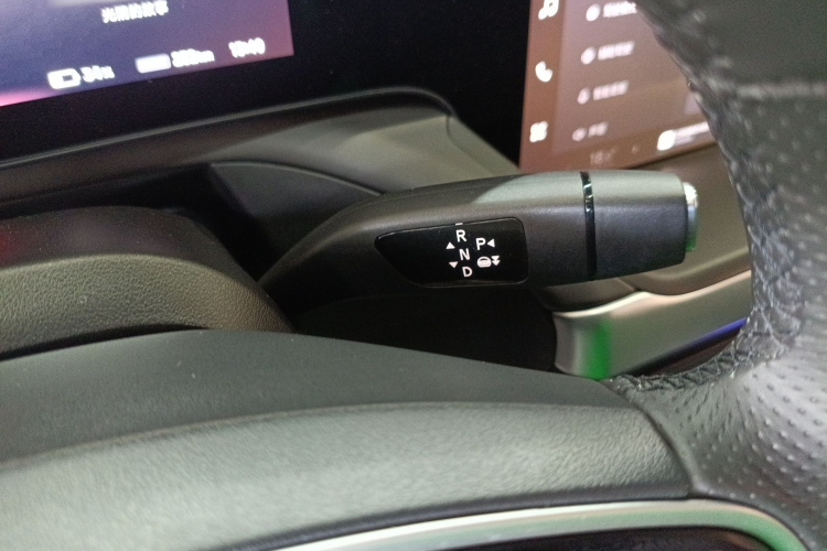 小鹏P7 2020款 670N局部细节18