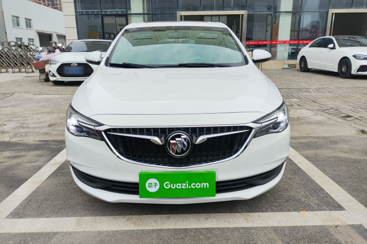 别克 英朗 2021款 改款 典范 1.5L 自动精英型车身外观2