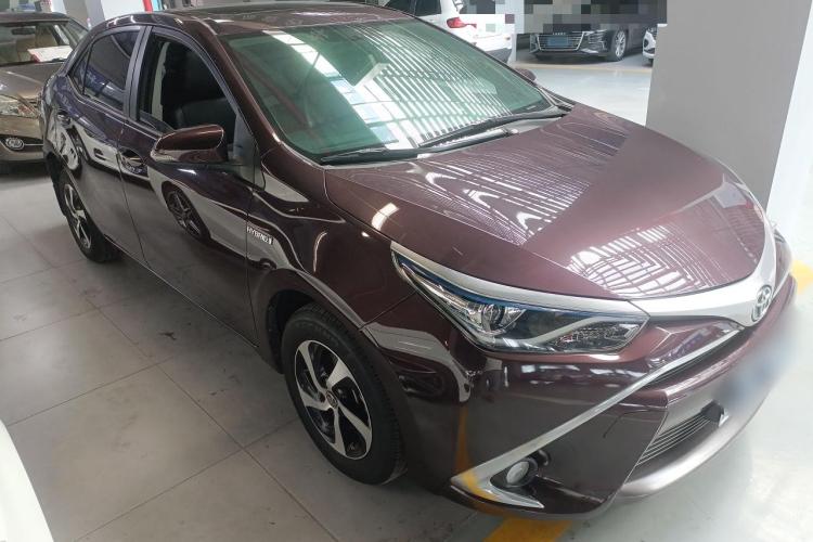 丰田 雷凌 2017款 改款双擎 1.8H GS E-CVT精英天窗版 国V车身外观6002