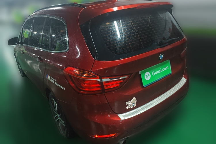 宝马2系多功能旅行车 2015款 218i 运动设计套装车身外观6003