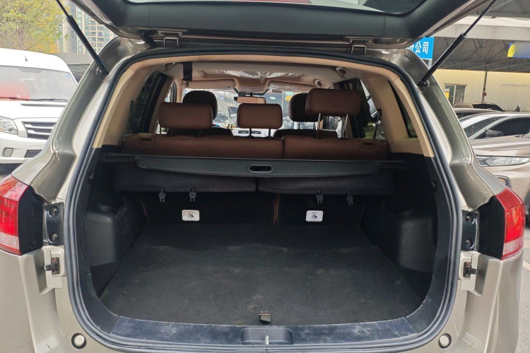 野马汽车 野马T70 2015款 改款 1.8T CVT优雅型机舱底盘23