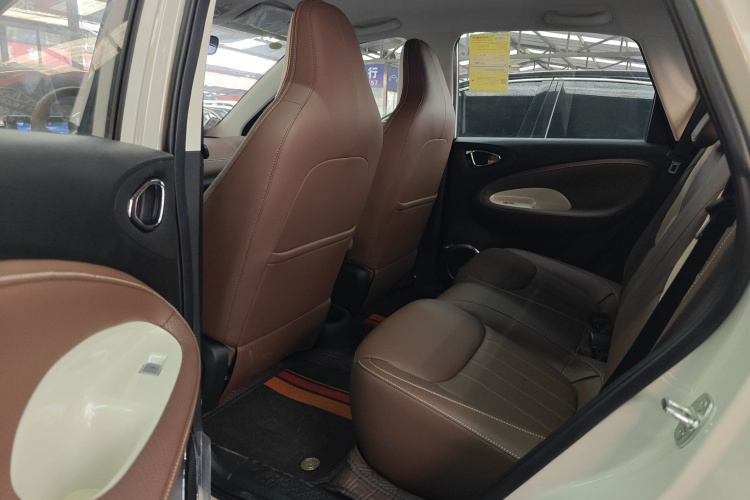 五菱汽车 五菱缤果 2025款 333km 悦享款中控内饰21