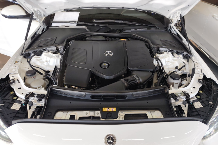 奔驰C级 2025款 C 260 L 运动版机舱底盘24