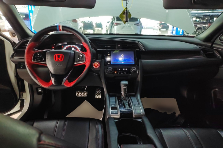 本田 思域 2021款 HATCHBACK 220TURBO CVT潮酷控中控内饰12