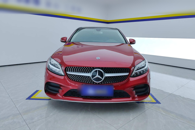 奔驰C级 2019款 C 260 L 运动版车身外观2