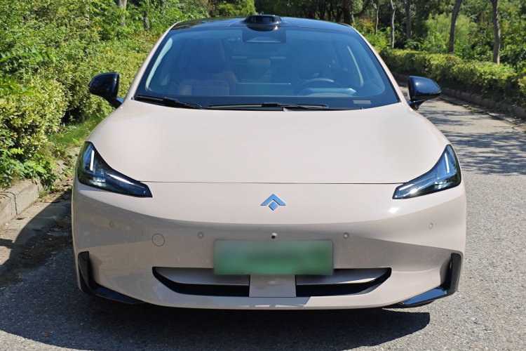 昊铂GT 2024款 全球款 710特高压激光雷达版车身外观6001