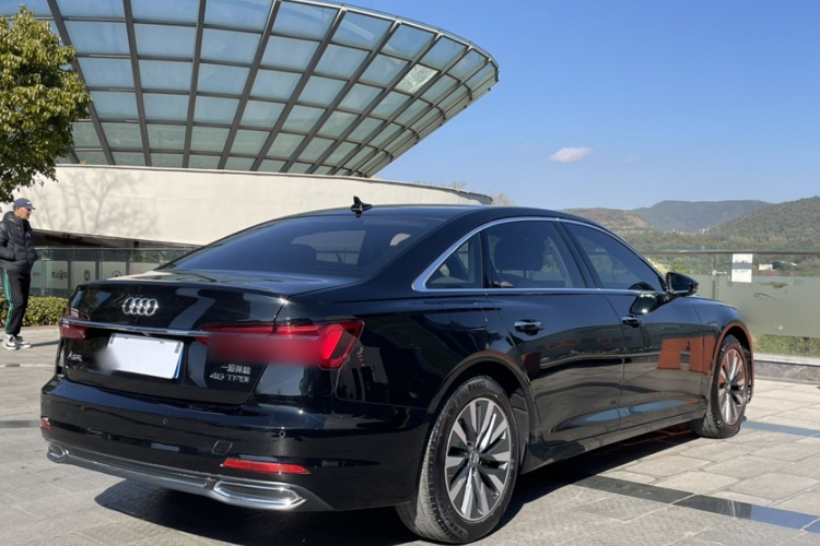 奥迪A6L 2020款 45 TFSI 臻选致雅型车身外观6001