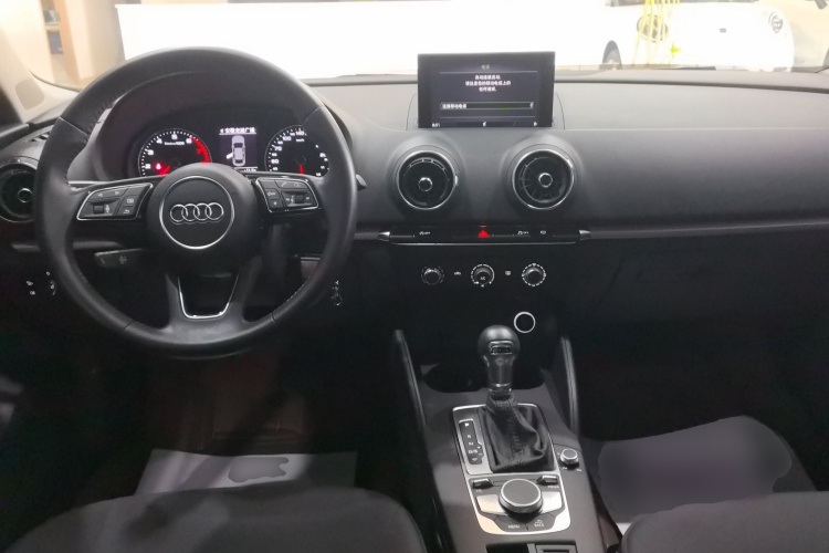 奥迪A3 2020款 改款 Limousine 35 TFSI 进取型 国VI中控内饰12