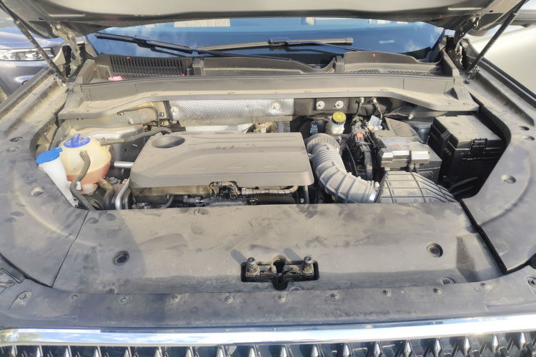 奇瑞 瑞虎8 L 2024款 2.0T 两驱尊贵版 5座机舱底盘24