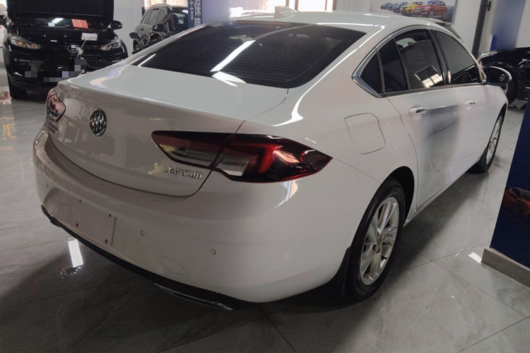 别克 君威 2020款 552T 精英型车身外观7