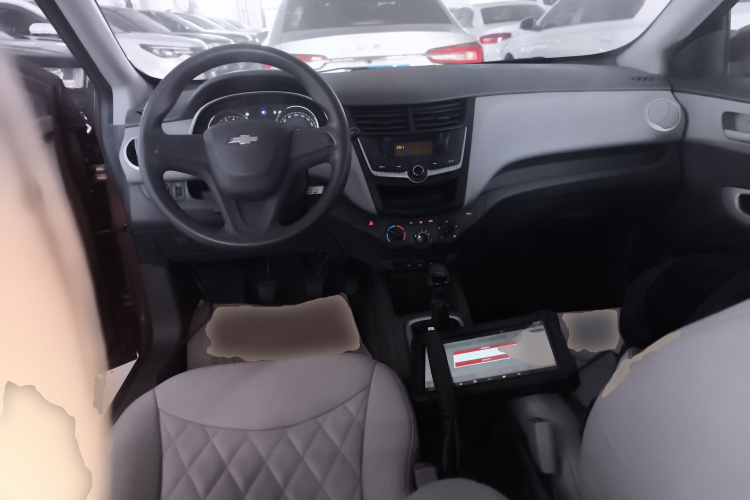 雪佛兰 2015款 赛欧3 1.3L 手动理想版中控内饰12