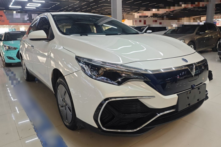 启辰D60EV 2023款 PLUS 舒适版SI型车身外观3