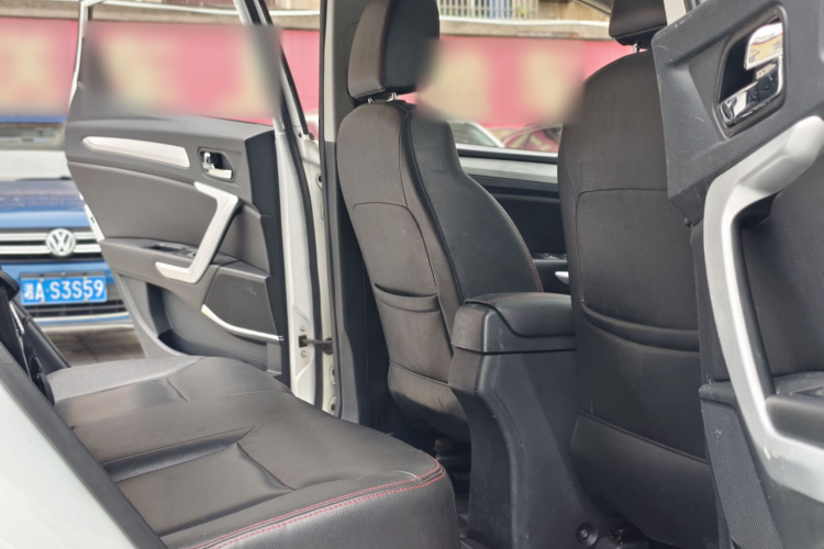 江汽集团 瑞风S3 2016款 1.5L CVT豪华智能型中控内饰7010