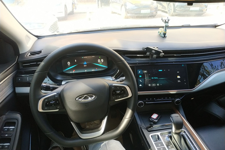 奇瑞 艾瑞泽5 PLUS 2021款 小AI 1.5T CVT享PLUS中控内饰12