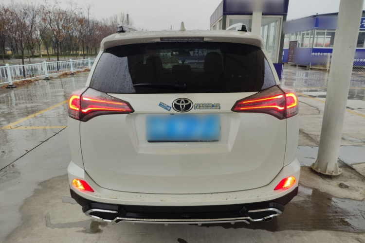 丰田 RAV4荣放 2016款 2.0L CVT两驱风尚版 国V车身外观6