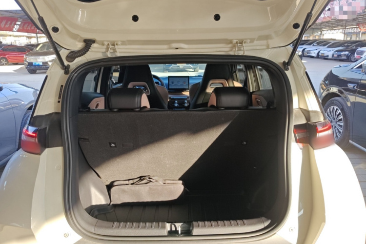 比亚迪 海鸥 2023款 飞翔版机舱底盘23