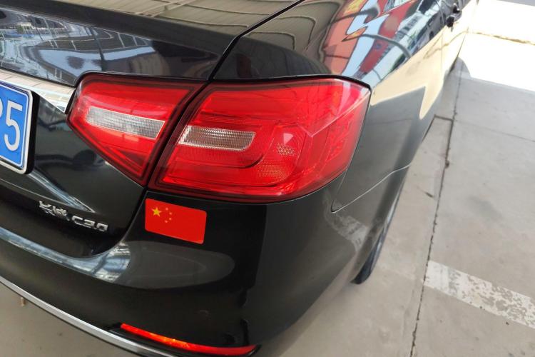 长城C30 2016款 1.5L 手动豪华型车身外观9