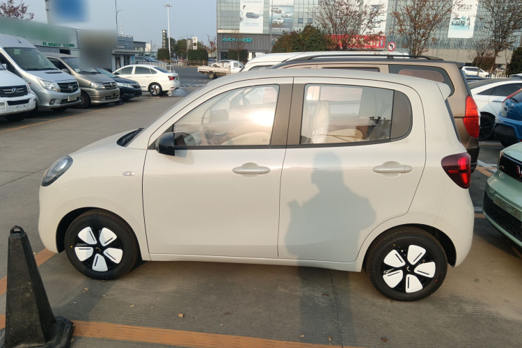 五菱汽车 宏光MINIEV 2025款 四门版 进阶款车身外观6003