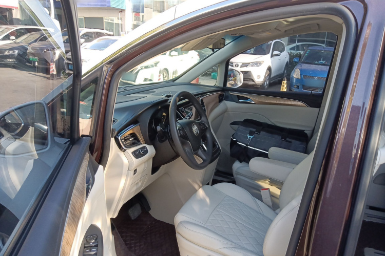 别克GL8 2017款 ES 28T 舒适型 国V中控内饰20