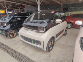 宝骏KiWi EV 2022款 艺术家轻享版 磷酸铁锂