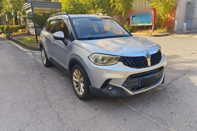 中华V3 2016款 1.5L 手动智能型车身外观6007