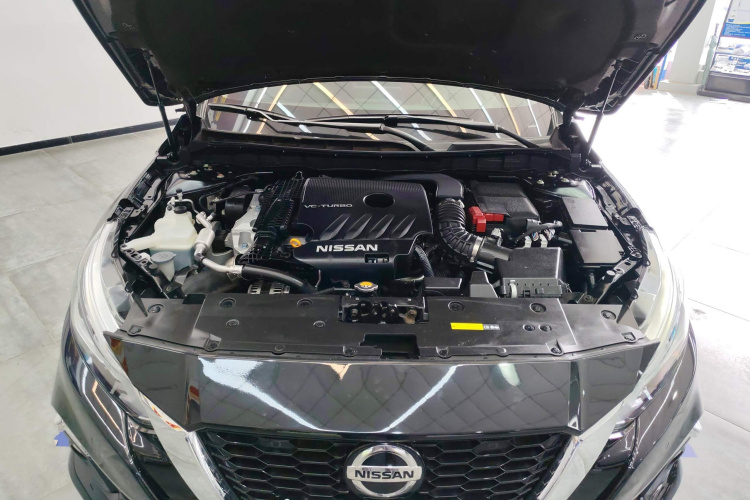 日产 天籁 2021款 2.0T XL Upper AD1 智享领航版机舱底盘24