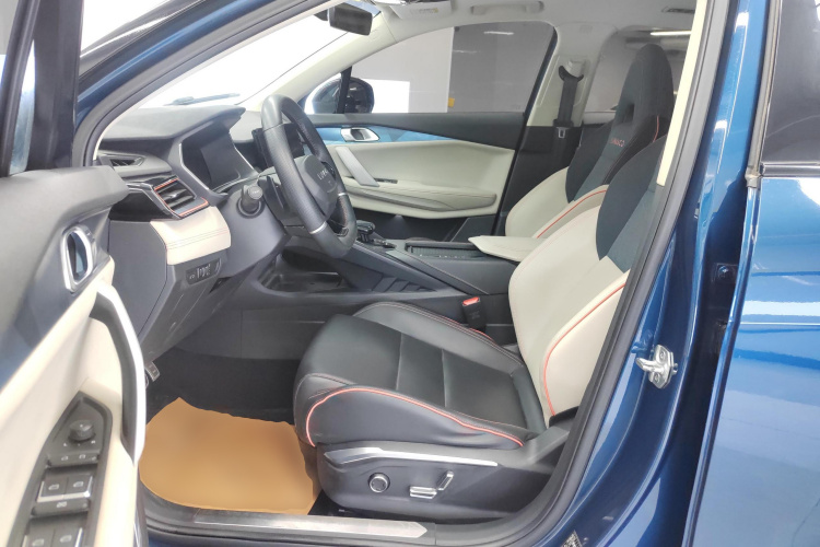 领克06 2020款 1.5T 耀Halo中控内饰19