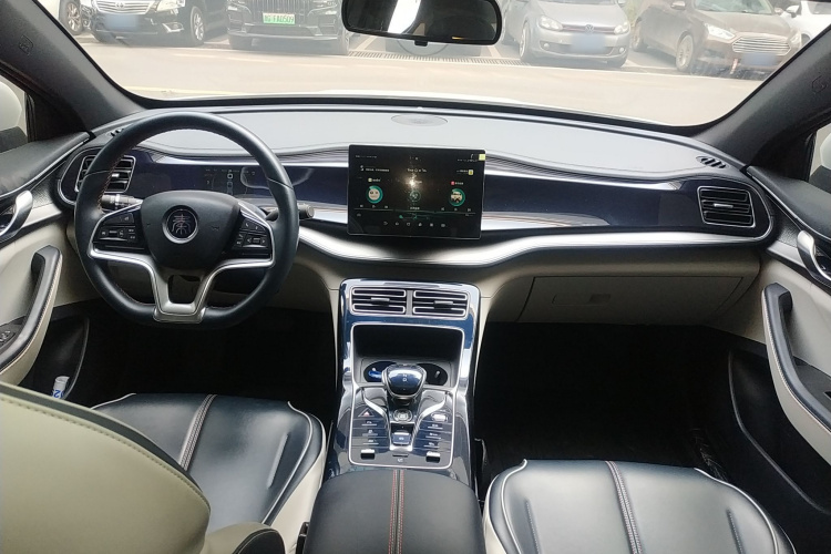 比亚迪 秦PLUS 2021款 EV 500KM 豪华型中控内饰12