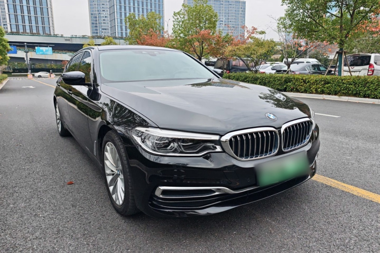 宝马5系新能源 2020款 里程升级版 530Le 豪华套装车身外观6002