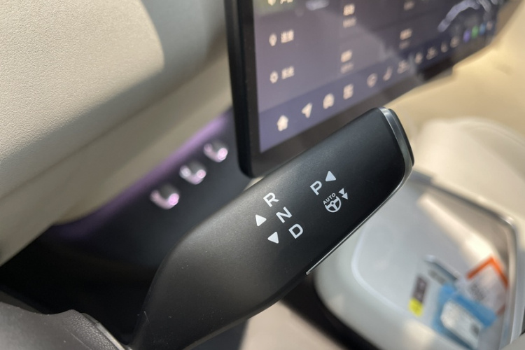 长安启源E07 2025款 增程 四驱 39kWh Ultra高性能版中控内饰7010