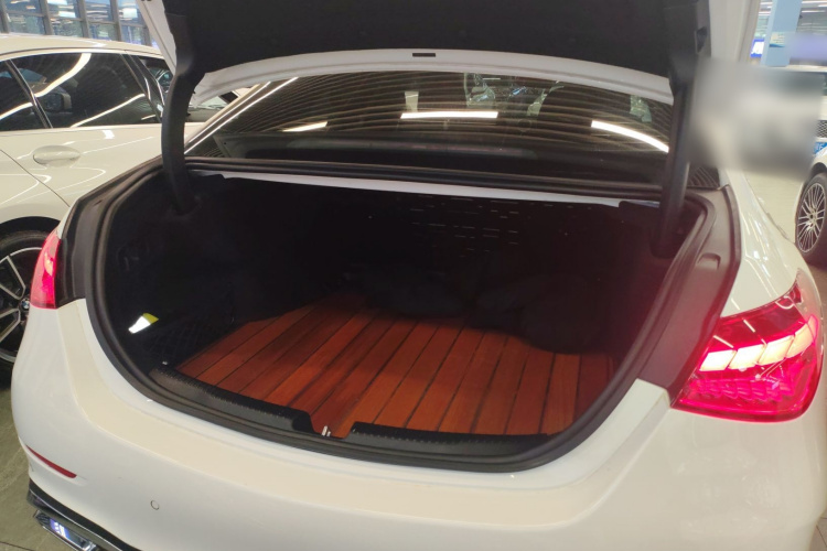 奔驰C级 2023款 改款 C 260 L 运动版机舱底盘23