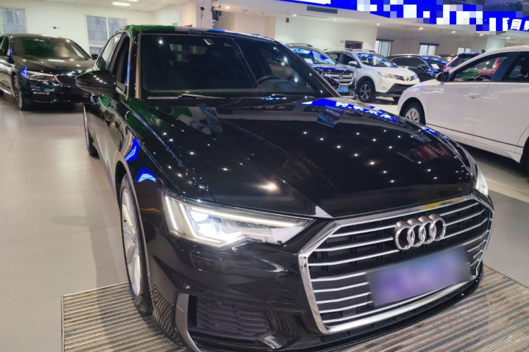 奥迪A6L 2020款 45 TFSI 臻选动感型车身外观3