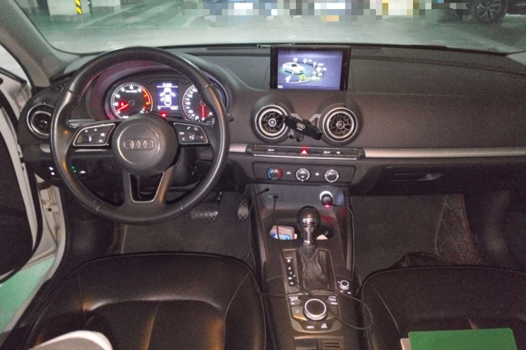 奥迪A3 2019款 Limousine 35 TFSI 进取型 国VI中控内饰12