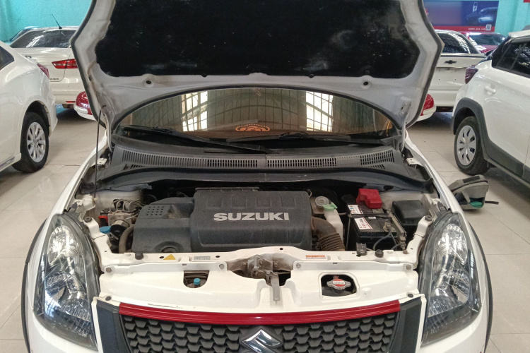 铃木 雨燕 2016款 1.5L 自动时尚型酷玩版局部细节24