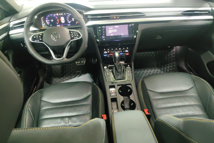 一汽-大众CC 2024款 380TSI 夺目版中控内饰7002