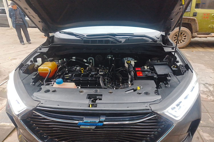 长安欧尚X7 2020款 1.5T 自动尊享型机舱底盘24