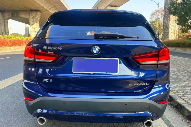 宝马X1 2020款 sDrive20Li 时尚型车身外观6003