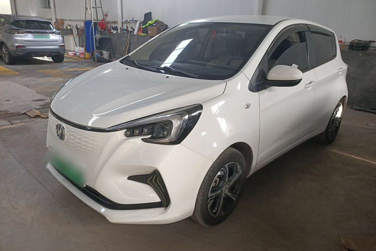 长安欧尚 奔奔E-Star 2022款 清心版 多彩款 磷酸铁锂车身外观1