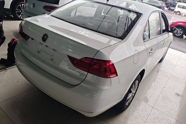 大众 桑塔纳 2016款 1.6L 自动风尚版车身外观7