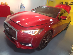 英菲尼迪Q60 2019款 S 2.0T 豪华运动版