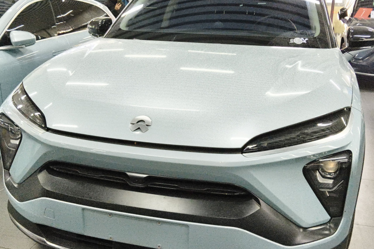 蔚来ES6 2020款 600KM 运动版车身外观2